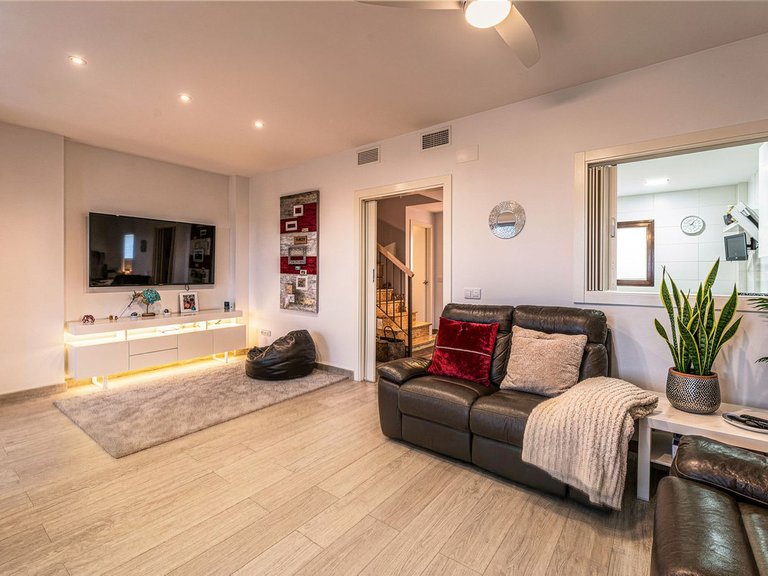 Villa for Sale in Benalmadena Pueblo, Malaga 11