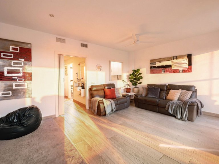 Villa for Sale in Benalmadena Pueblo, Malaga 12