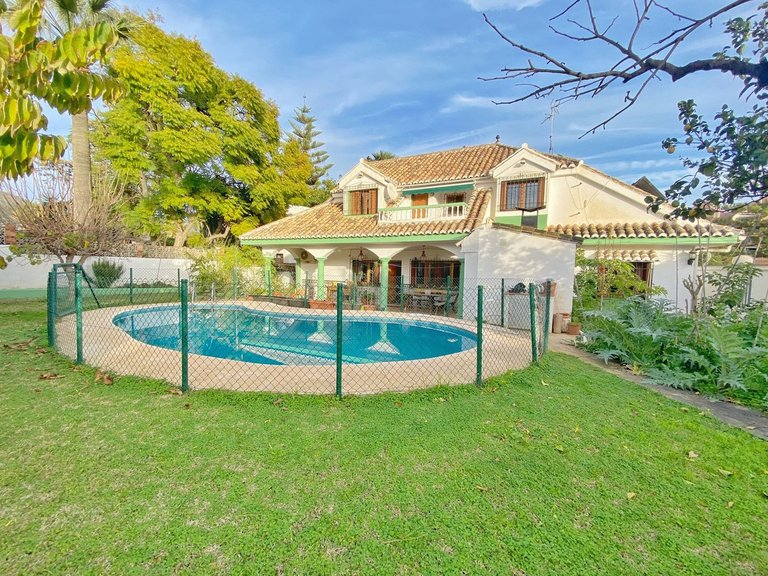 Villa for Sale in Marbella, Malaga 1