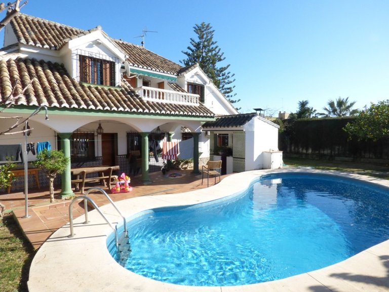Villa for Sale in Marbella, Malaga 3