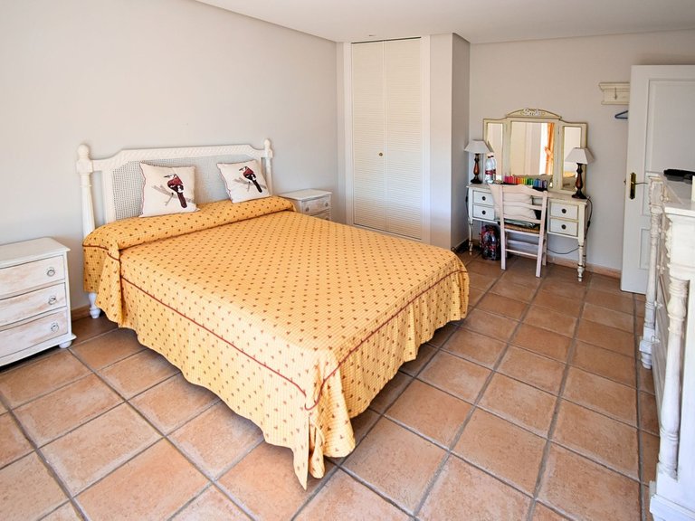 Villa for Sale in Guadalmina Alta, Malaga 10