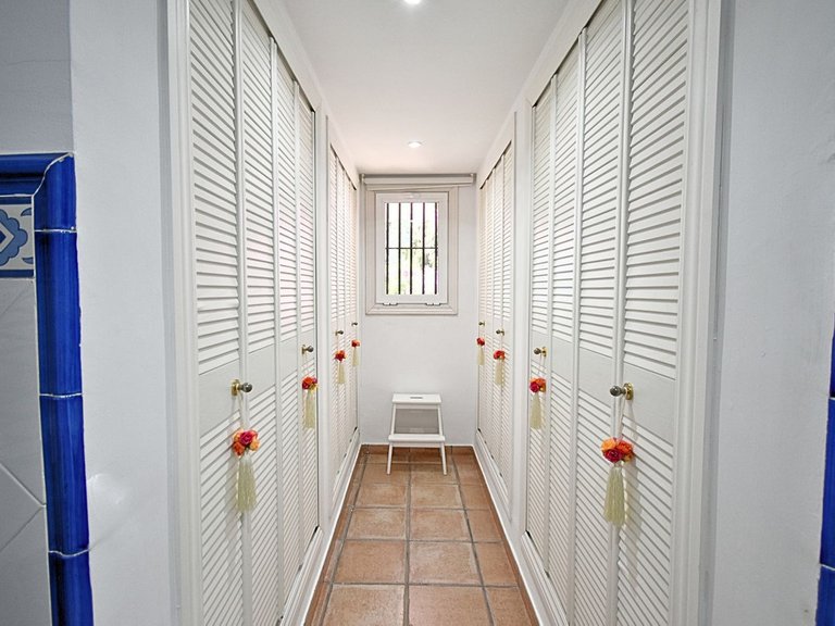 Villa for Sale in Guadalmina Alta, Malaga 15