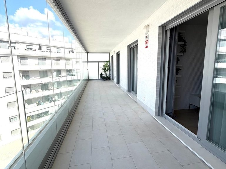 Apartment for Sale in Nueva Andalucía, Malaga 1