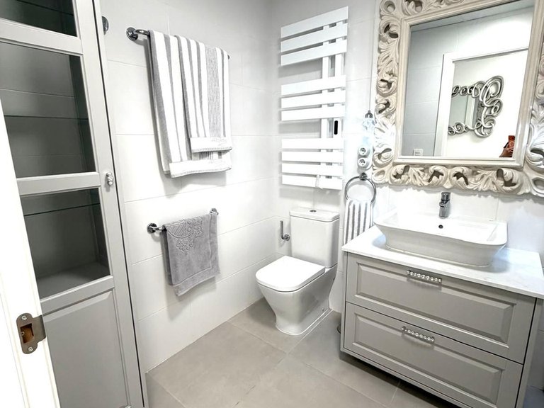 Apartment for Sale in Nueva Andalucía, Malaga 29