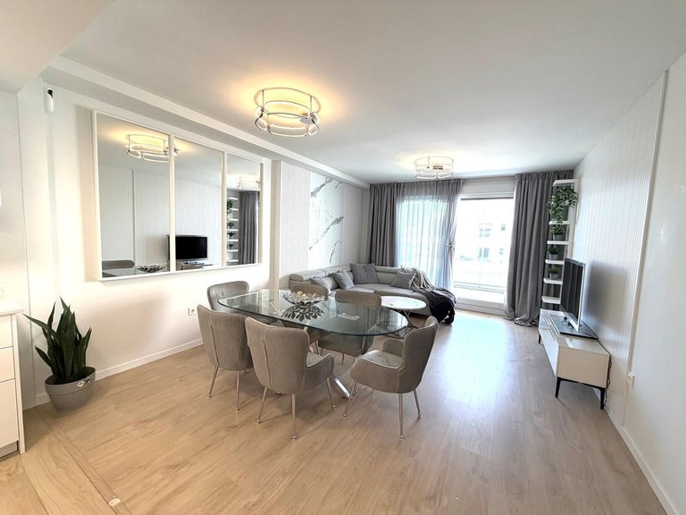 Apartment for Sale in Nueva Andalucía, Malaga 3