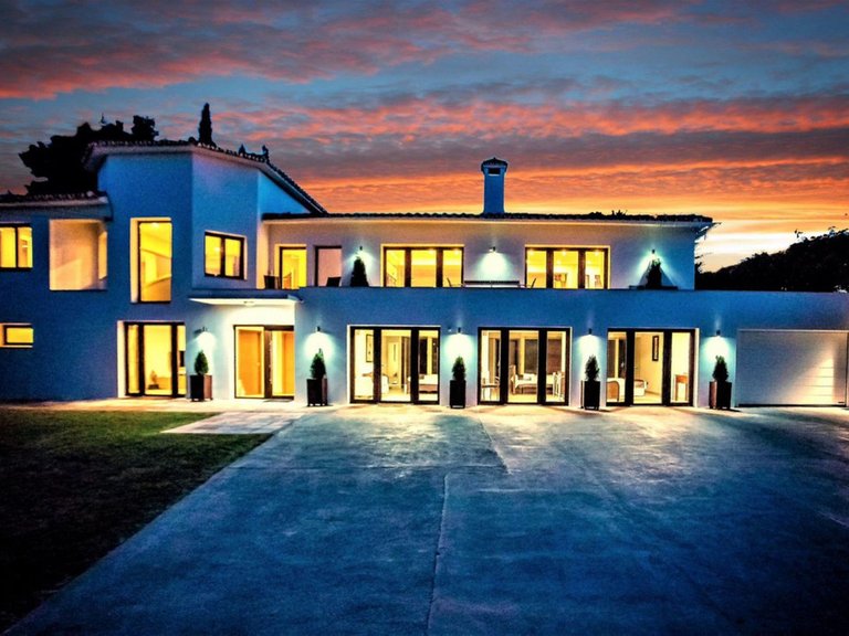 Villa for Sale in San Pedro De Alcántara, Malaga 33