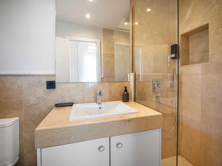 Villa for Sale in Nueva Andalucía, Malaga 26