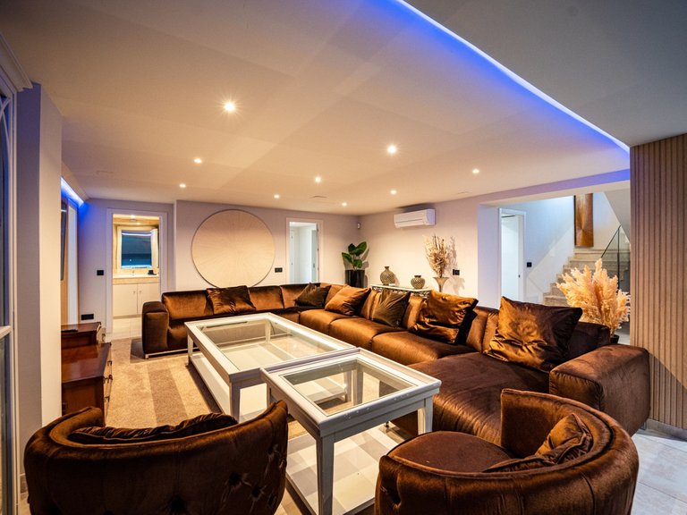 Villa for Sale in Nueva Andalucía, Malaga 29