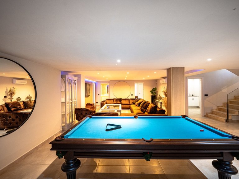 Villa for Sale in Nueva Andalucía, Malaga 32