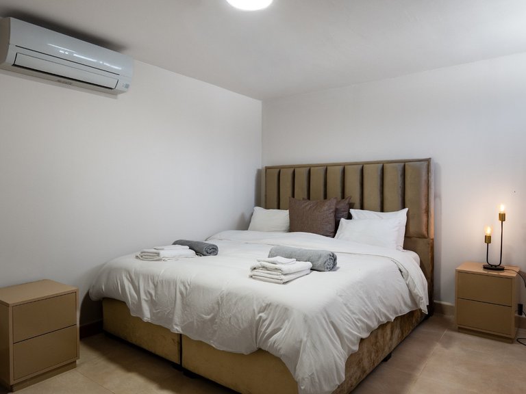 Villa for Sale in Nueva Andalucía, Malaga 36
