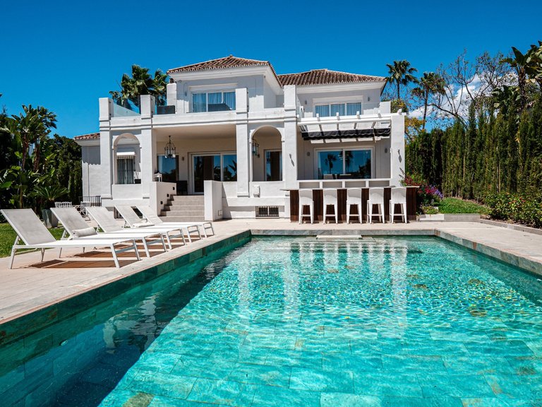 Villa for Sale in Nueva Andalucía, Malaga 46