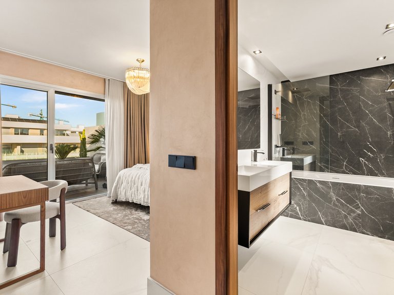 Apartment for Sale in San Pedro De Alcántara, Malaga 18