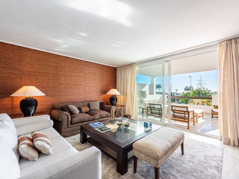 Apartment for Sale in Bel Air, Malaga 1