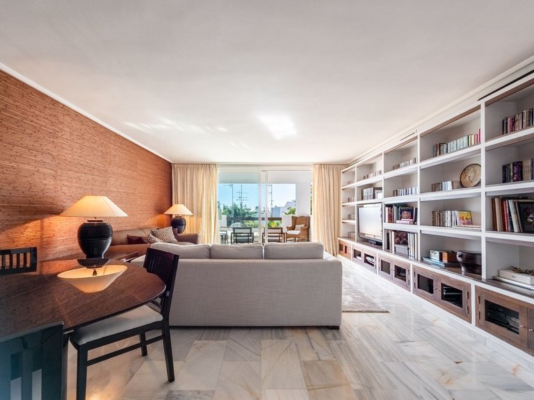 Apartment for Sale in Bel Air, Malaga 4