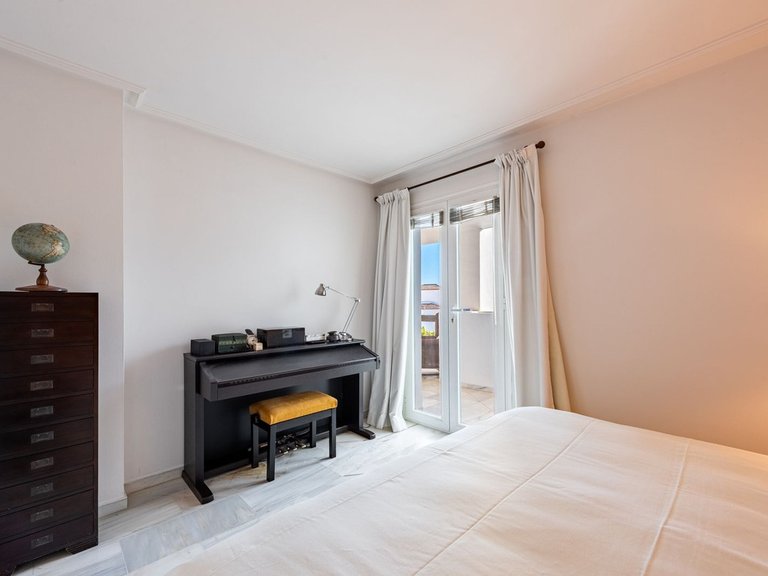 Apartment for Sale in Bel Air, Malaga 8