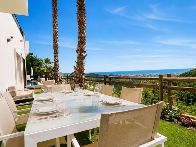 Villa for Sale in Benahavís, Malaga 15