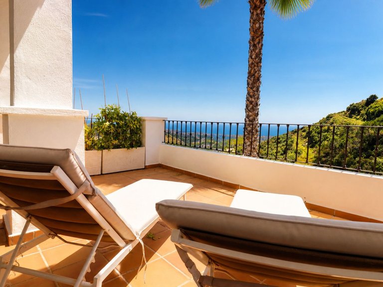 Villa for Sale in Benahavís, Malaga 27