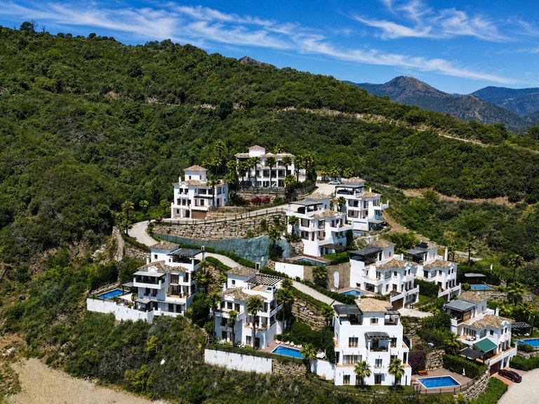Villa for Sale in Benahavís, Malaga 51