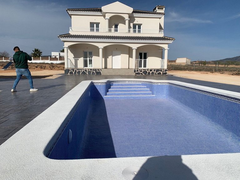 Villa for Sale in Pinoso, Alicante 1