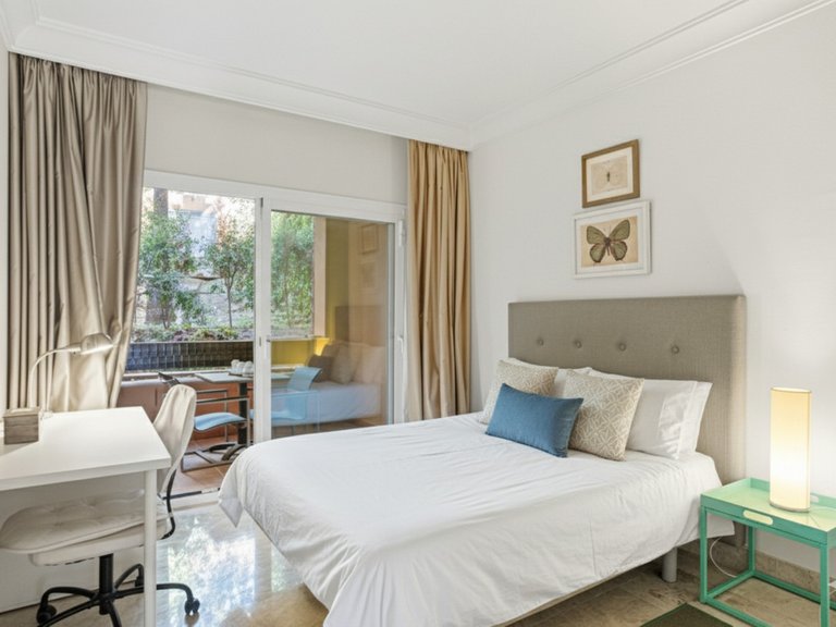 Apartment for Sale in Nueva Andalucía, Malaga 12