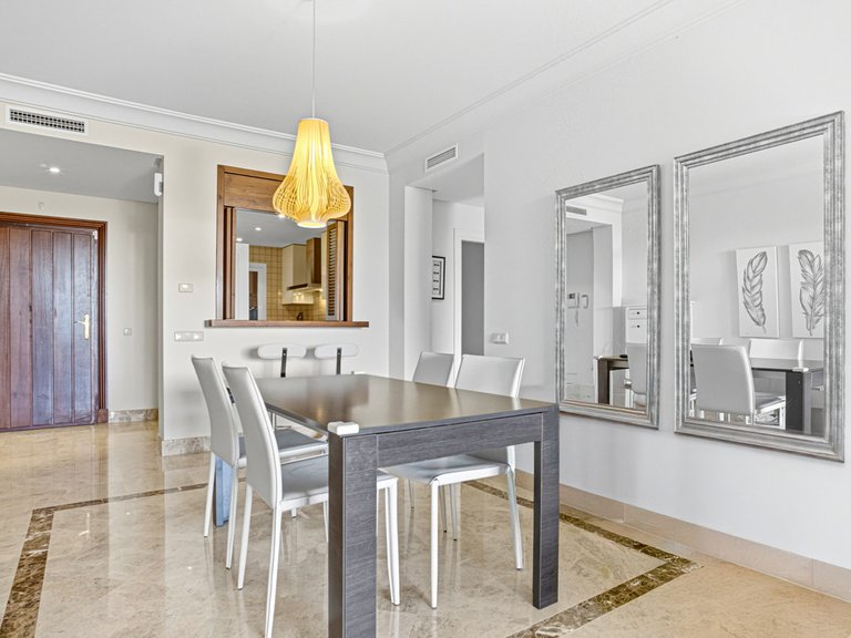 Apartment for Sale in Nueva Andalucía, Malaga 14