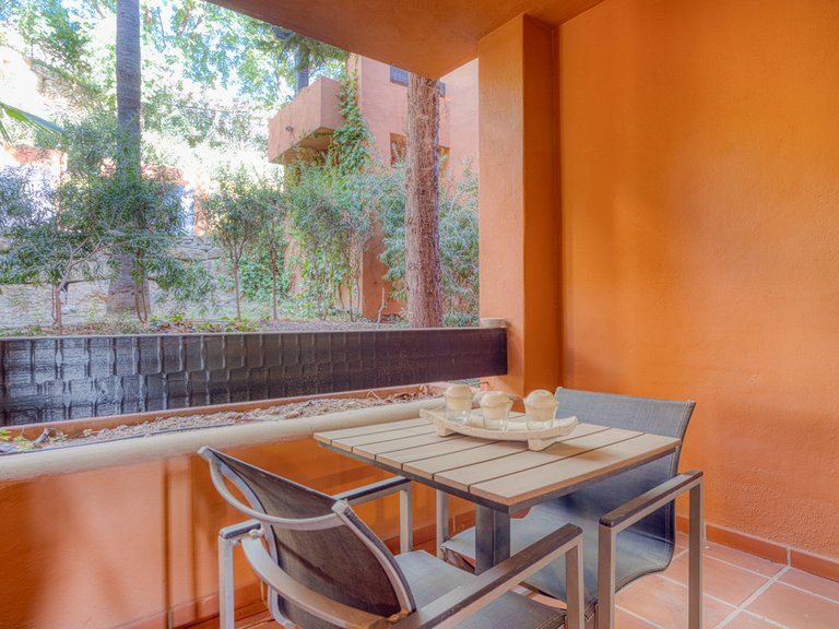 Apartment for Sale in Nueva Andalucía, Malaga 18