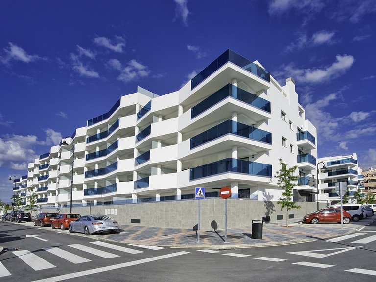 Penthouse for Sale in Costa del Sol Las Lagunas, Malaga 2