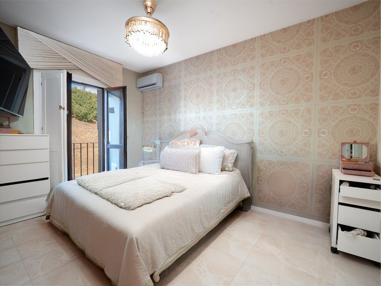 Villa for Sale in Estepona, Malaga 18