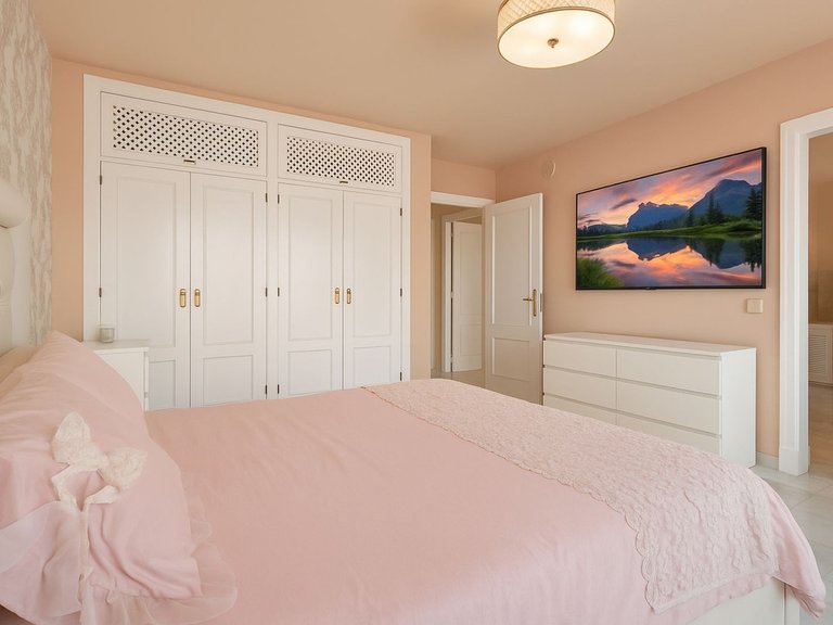 Villa for Sale in Estepona, Malaga 21