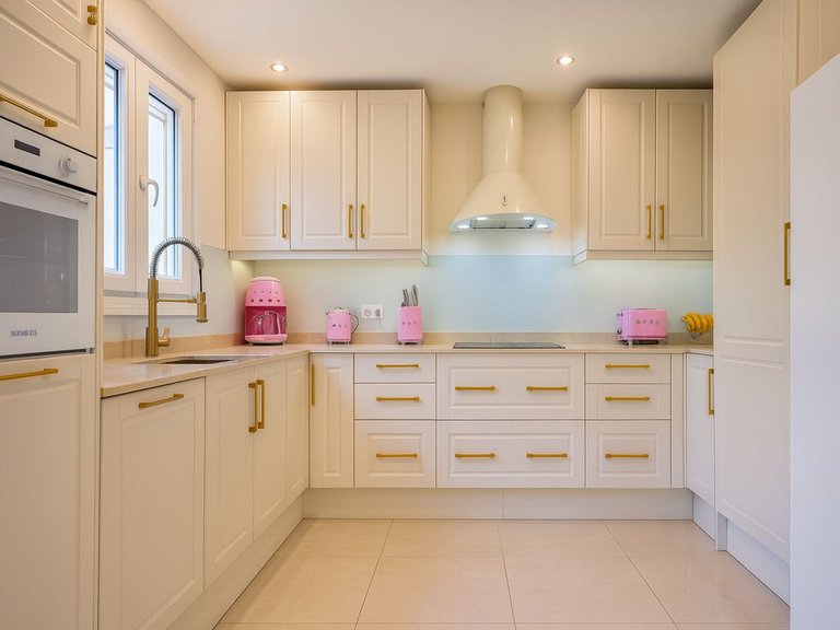 Villa for Sale in Estepona, Malaga 22