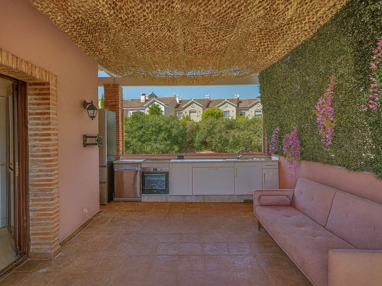Villa for Sale in Estepona, Malaga 33
