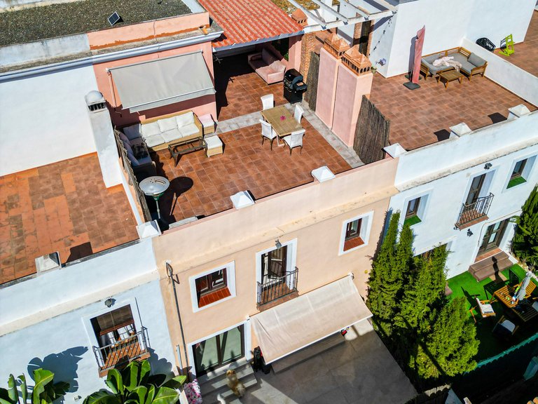 Villa for Sale in Estepona, Malaga 38