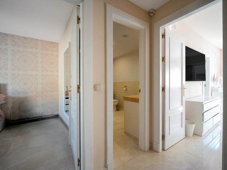 Villa for Sale in Estepona, Malaga 45