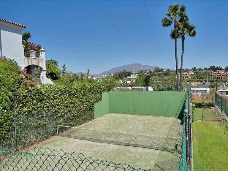 Villa for Sale in Estepona, Malaga 51
