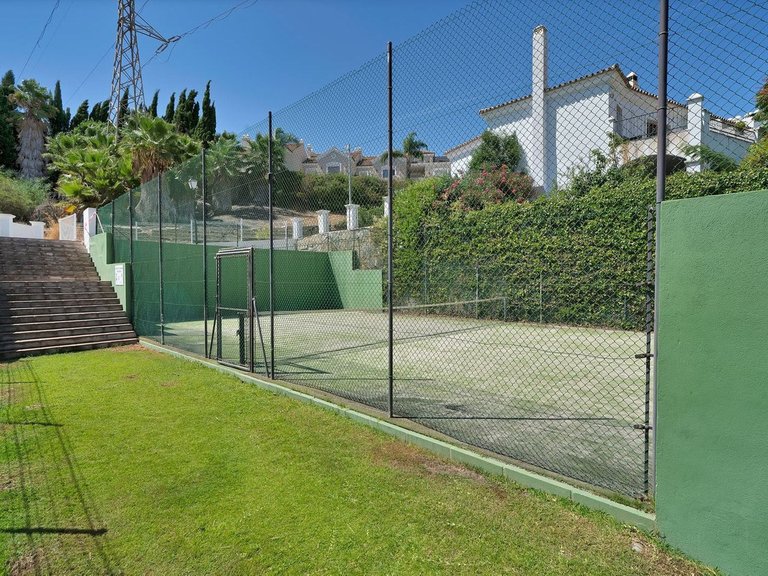 Villa for Sale in Estepona, Malaga 53