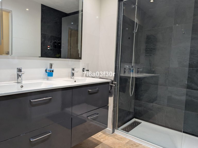 Apartment for Sale in San Pedro De Alcántara, Malaga 21