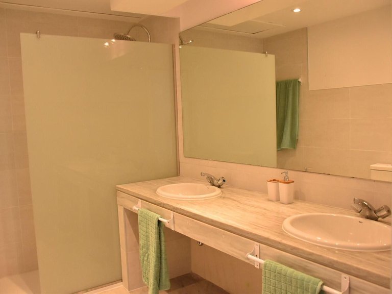 Apartment for Sale in Elviria, Malaga 9