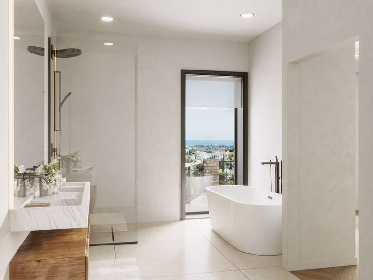 Villa for Sale in La Quinta, Malaga 5