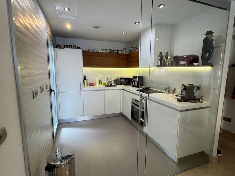 Apartment for Sale in San Pedro De Alcántara, Malaga 4