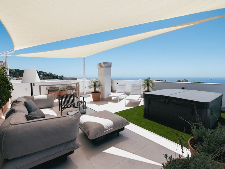 Apartment for Sale in Higueron, Malaga 1