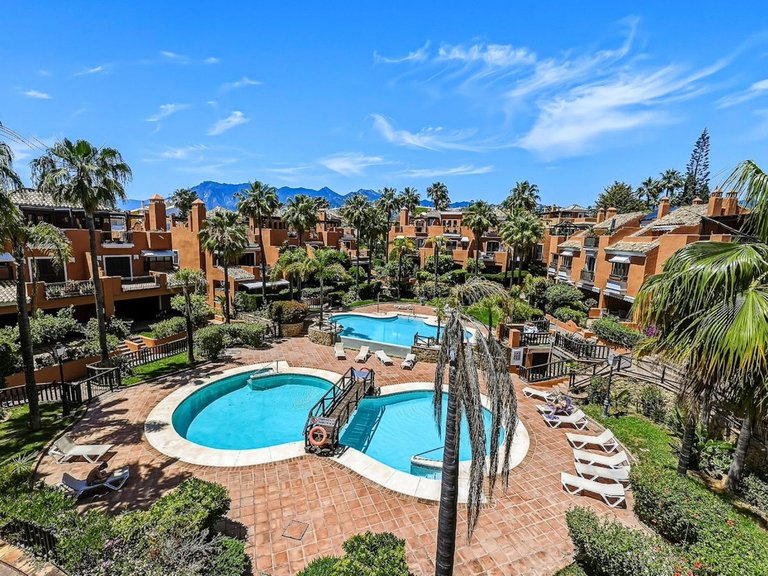Villa for Sale in Bahía De Marbella, Malaga 5