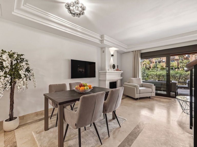 Town House for Sale in Bahía De Marbella, Malaga 6