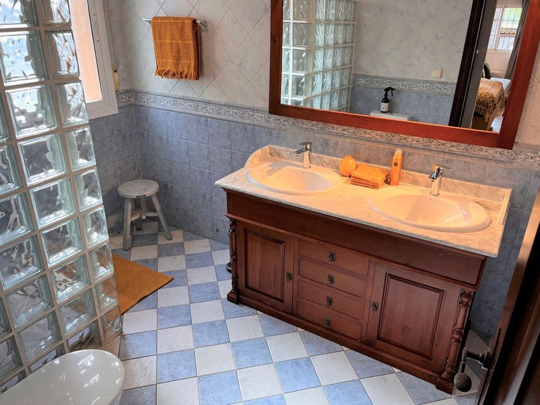 Villa for Sale in Alhaurín El Grande, Malaga 14
