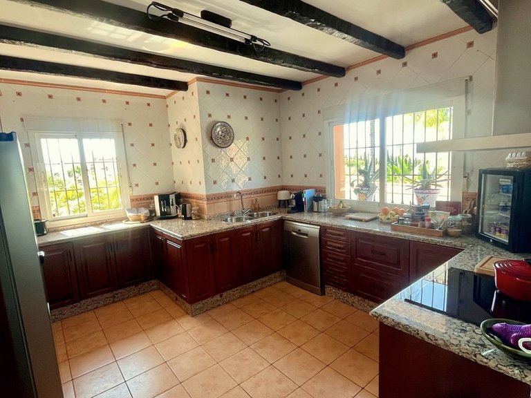 Villa for Sale in Alhaurín El Grande, Malaga 19