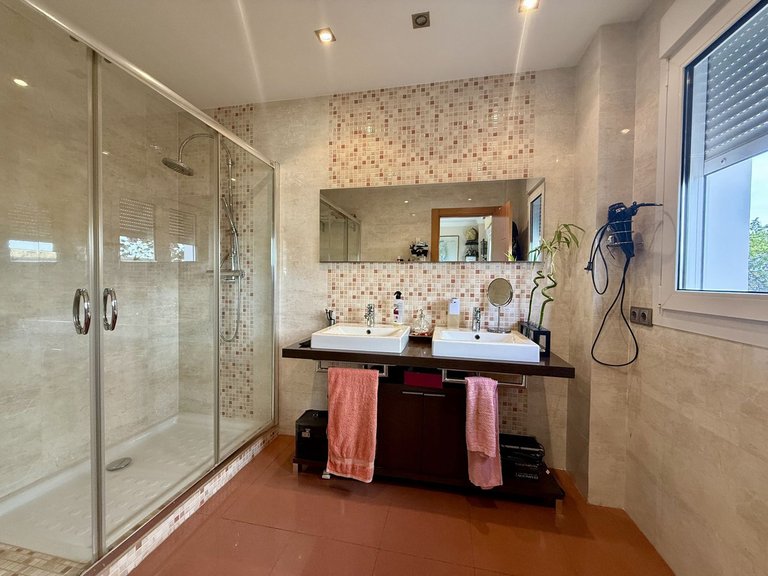 Villa for Sale in Playamar, Malaga 101