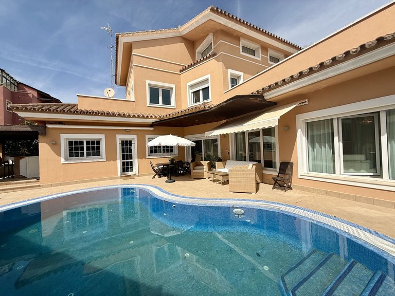 Villa for Sale in Playamar, Malaga 3