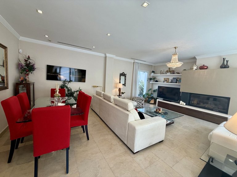 Villa for Sale in Playamar, Malaga 73