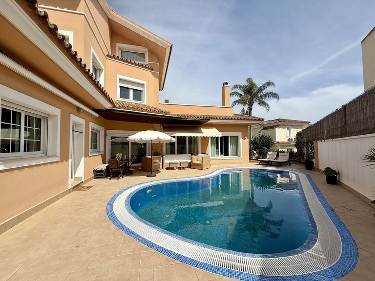 Villa for Sale in Playamar, Malaga 87