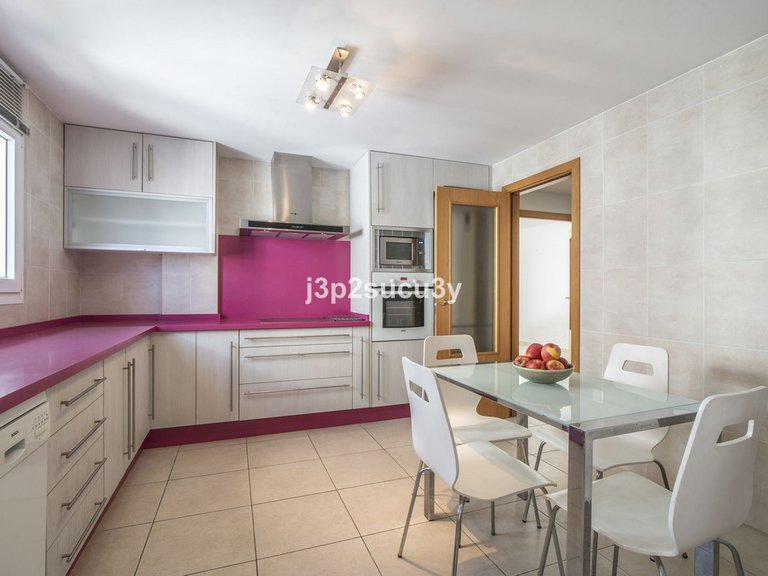 Apartment for Sale in Nueva Andalucía, Malaga 2