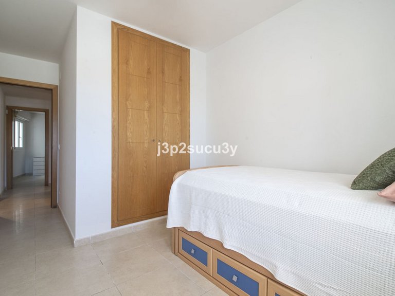 Apartment for Sale in Nueva Andalucía, Malaga 23